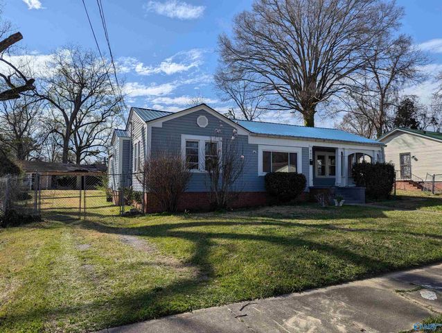 903 Spruce Street, Gadsden, AL 35901