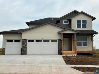 2916 S Copper Creek Ave Avenue, Sioux Falls, SD 57110