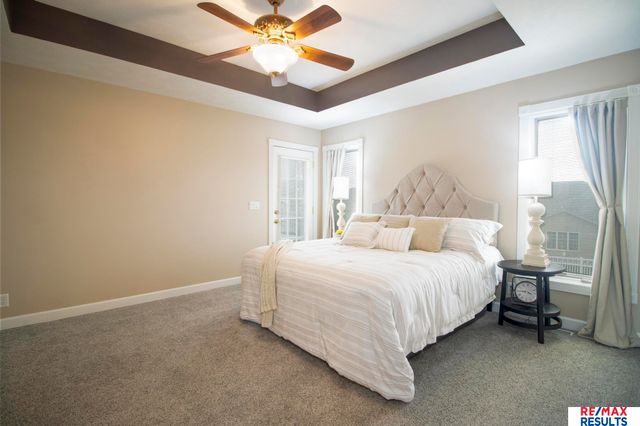 19211 Sahler Street, Omaha, NE 68022