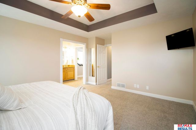 19211 Sahler Street, Omaha, NE 68022