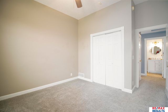 19211 Sahler Street, Omaha, NE 68022