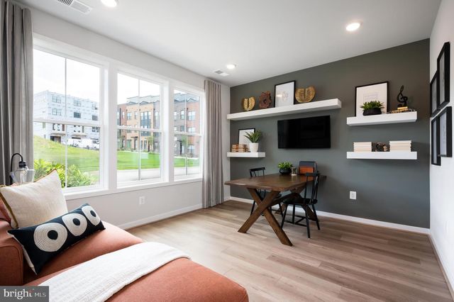 11904 NORTHPARK DR, North Bethesda, MD 20852