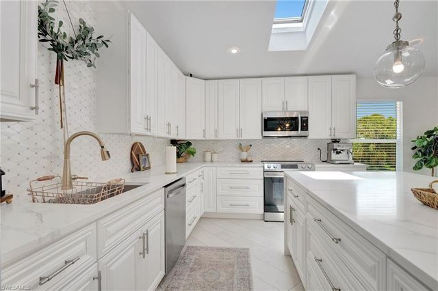 27293 Arroyal RD E, Bonita Springs, FL 34135