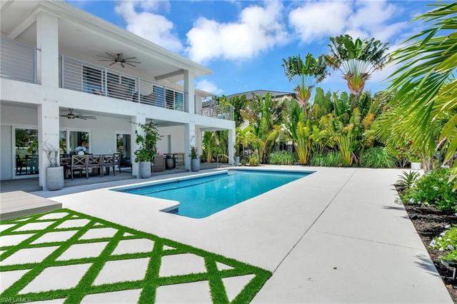 27293 Arroyal RD E, Bonita Springs, FL 34135