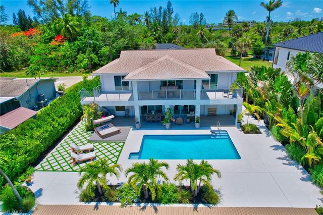 27293 Arroyal RD E, Bonita Springs, FL 34135