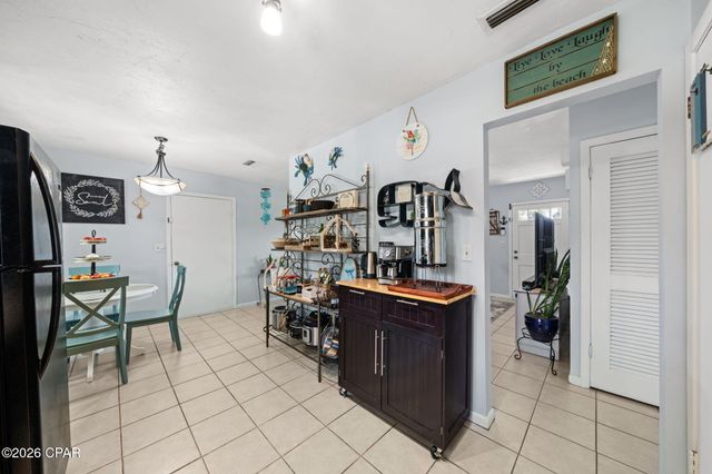 406 W 18th Plaza, Lynn Haven, FL 32444