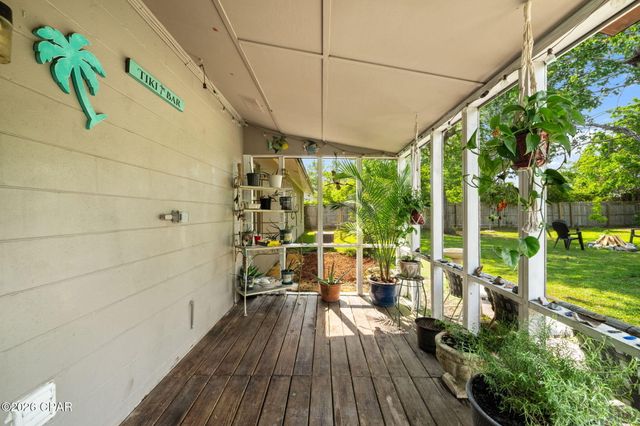 406 W 18th Plaza, Lynn Haven, FL 32444