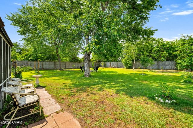 406 W 18th Plaza, Lynn Haven, FL 32444