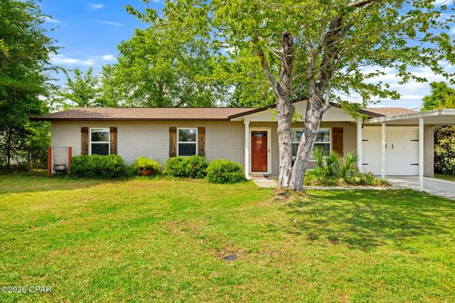406 W 18th Plaza, Lynn Haven, FL 32444