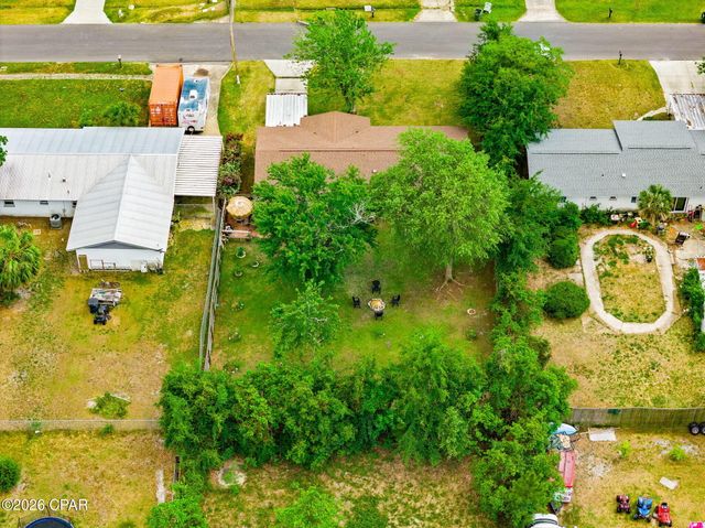 406 W 18th Plaza, Lynn Haven, FL 32444