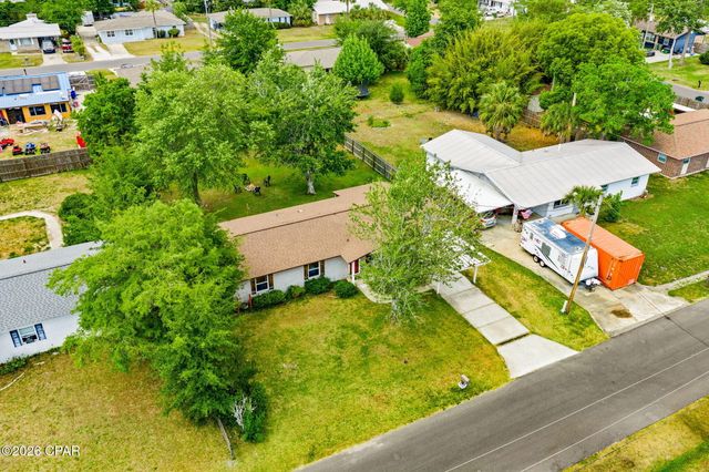 406 W 18th Plaza, Lynn Haven, FL 32444