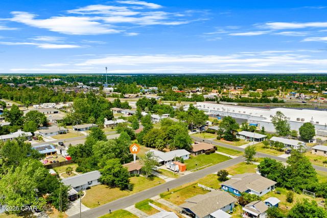 406 W 18th Plaza, Lynn Haven, FL 32444