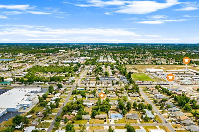 406 W 18th Plaza, Lynn Haven, FL 32444