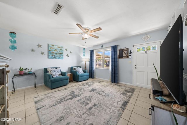 406 W 18th Plaza, Lynn Haven, FL 32444