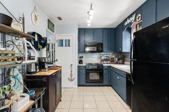 406 W 18th Plaza, Lynn Haven, FL 32444