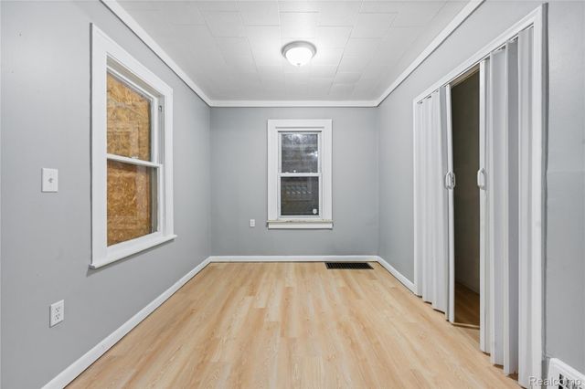 57 E Glenwood Street, Ecorse, MI 48229