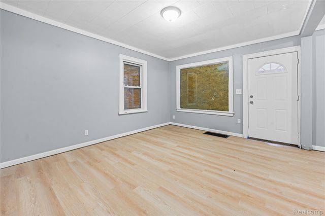 57 E Glenwood Street, Ecorse, MI 48229