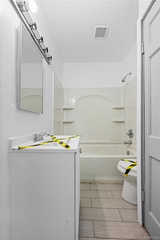 57 E Glenwood Street, Ecorse, MI 48229