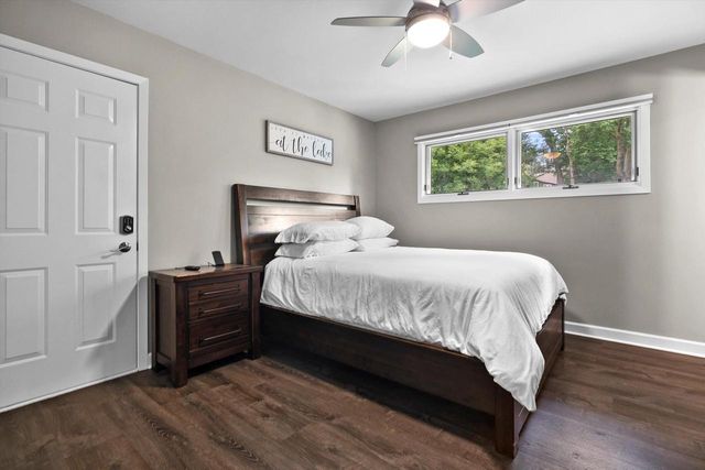 32 S Walworth AVENUE, Williams Bay, WI 53191