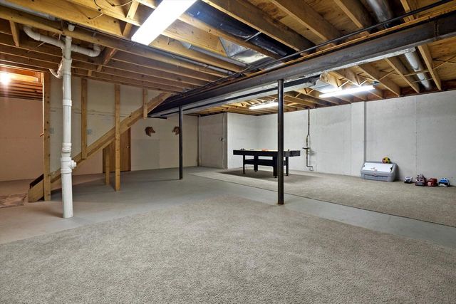 32 S Walworth AVENUE, Williams Bay, WI 53191