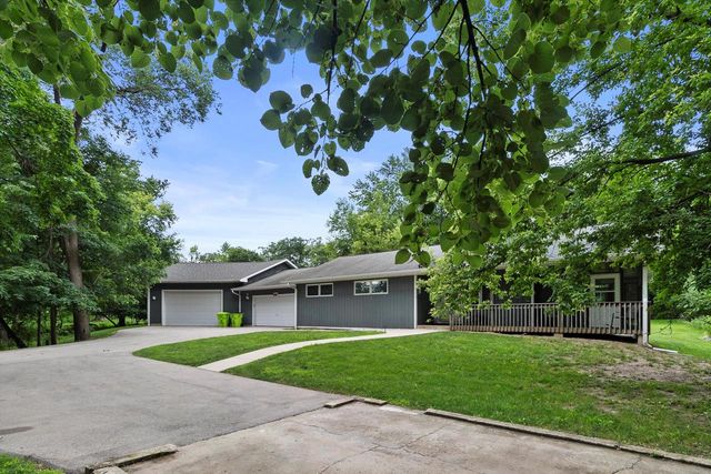 32 S Walworth AVENUE, Williams Bay, WI 53191