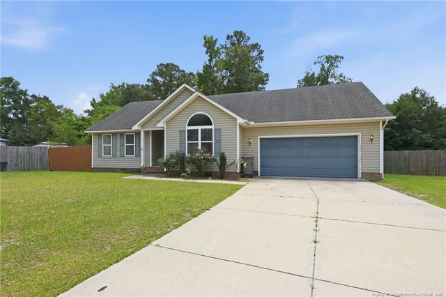 5527 Ballentine Street, Hope Mills, NC 28348