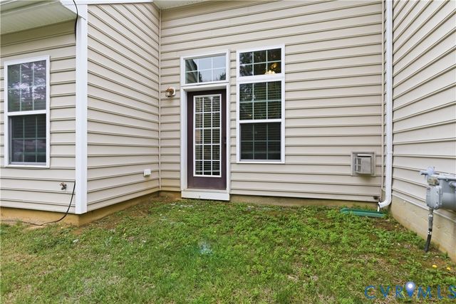 10513 Tea Olive Cir, New Kent, VA 23140
