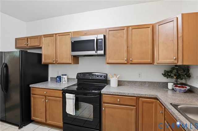 10513 Tea Olive Cir, New Kent, VA 23140