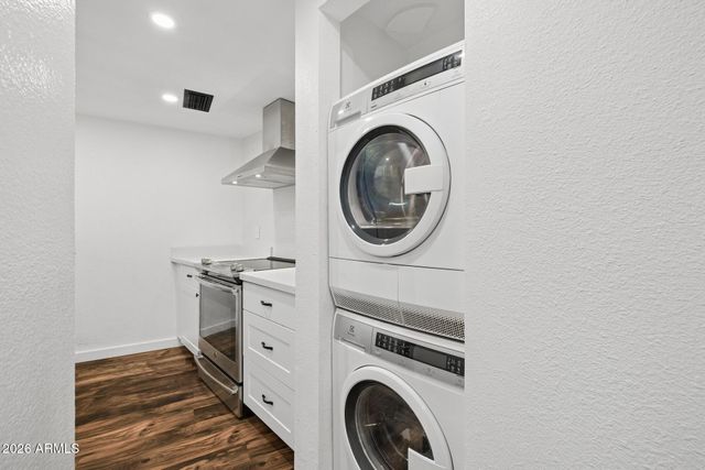 385 W PIERSON Street B4, Phoenix, AZ 85013