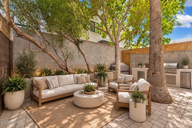 385 W PIERSON Street B4, Phoenix, AZ 85013