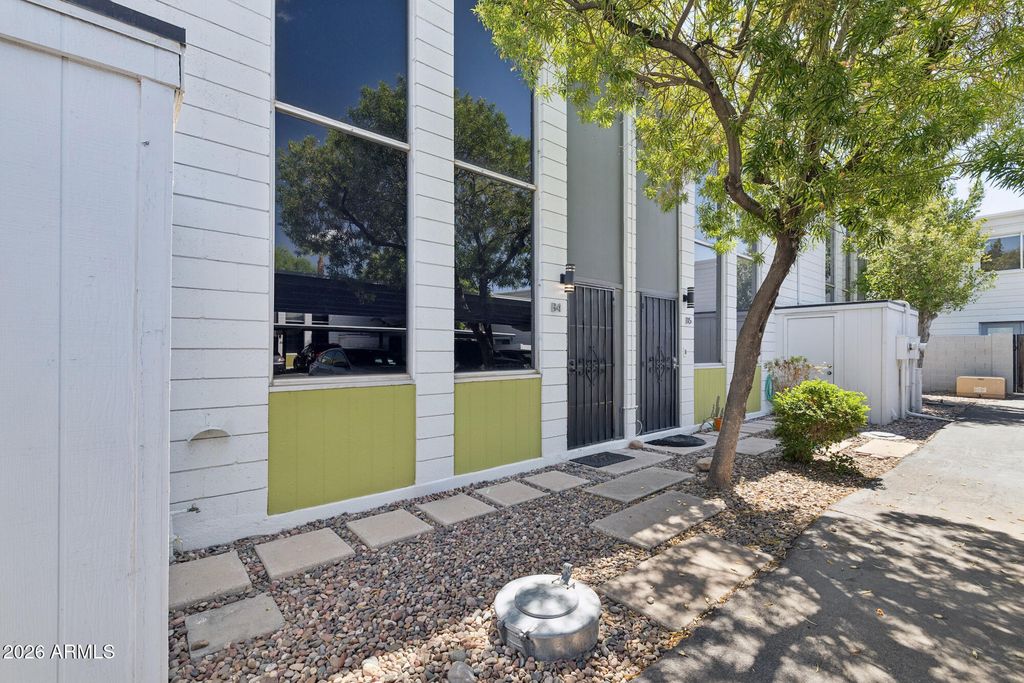 385 W PIERSON Street B4, Phoenix, AZ 85013 — photo 4