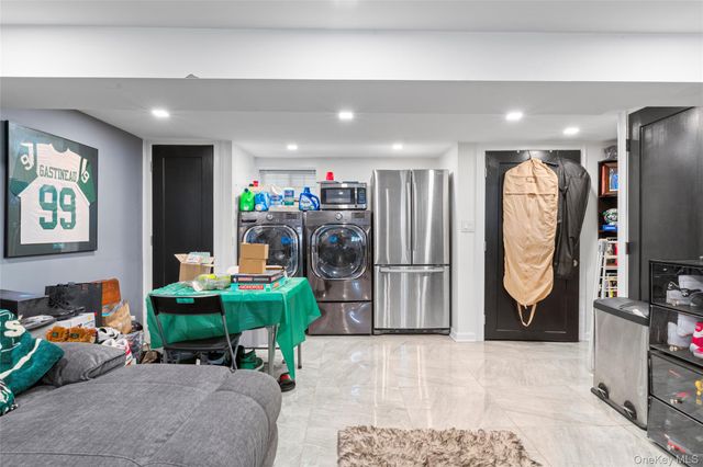 18906 122nd Avenue, Springfield Gardens, NY 11413