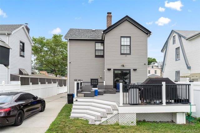 18906 122nd Avenue, Springfield Gardens, NY 11413