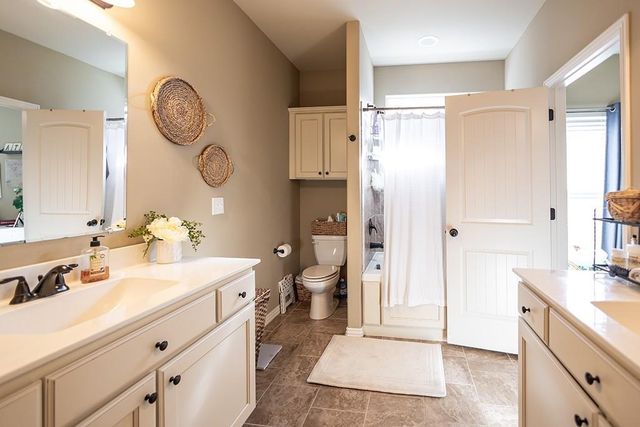 4239 W Marlowe Lane, Fayetteville, AR 72704