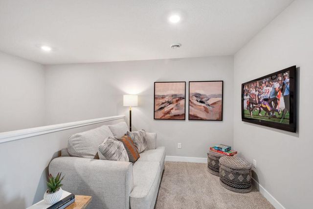 17506 Diplomat Loop, Lakeville, MN 55044
