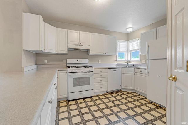 2150 N Us Highway 33, Kimmell, IN 46760