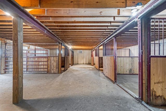 2150 N Us Highway 33, Kimmell, IN 46760