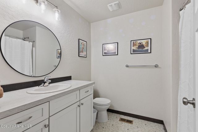 5914 W Irish DR, Rathdrum, ID 83858