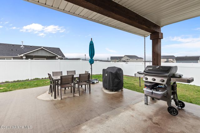 5914 W Irish DR, Rathdrum, ID 83858