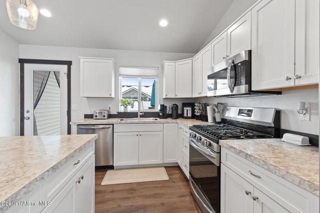 5914 W Irish DR, Rathdrum, ID 83858