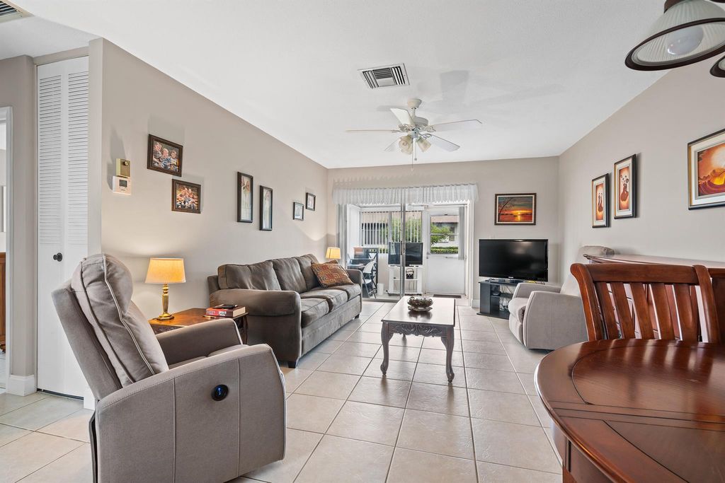 2822 Crosley Drive W B, West Palm Beach, FL 33415