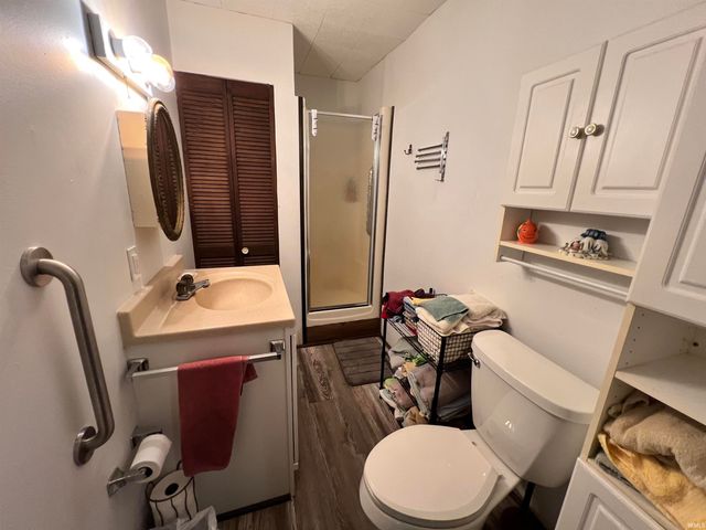 70 Ems B38 Lane, Leesburg, IN 46538