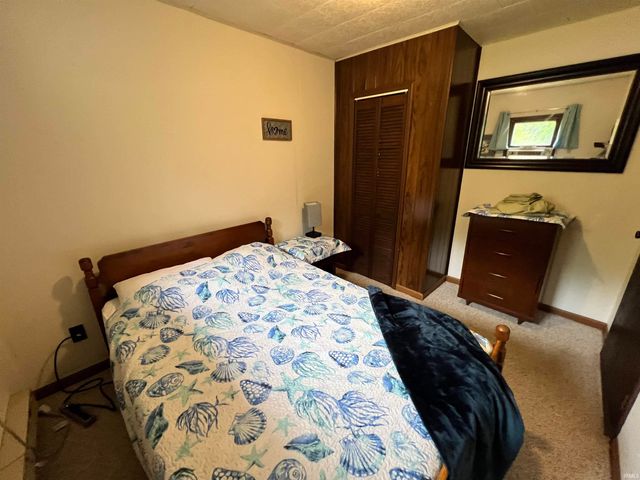70 Ems B38 Lane, Leesburg, IN 46538