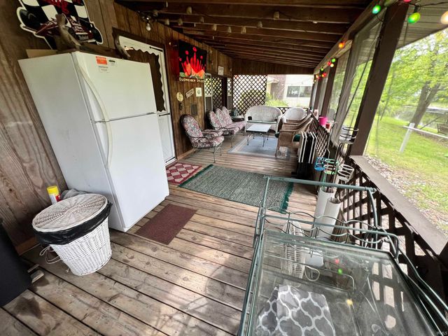 70 Ems B38 Lane, Leesburg, IN 46538