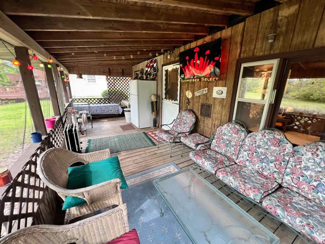 70 Ems B38 Lane, Leesburg, IN 46538