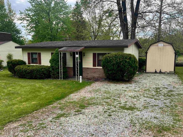 70 Ems B38 Lane, Leesburg, IN 46538