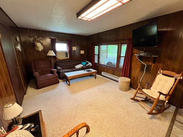 70 Ems B38 Lane, Leesburg, IN 46538