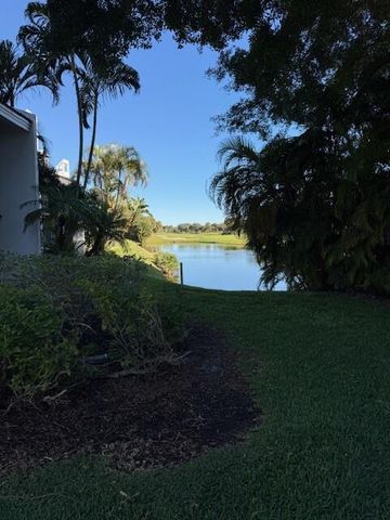 1900 Presidential Way 1-F, West Palm Beach, FL 33401