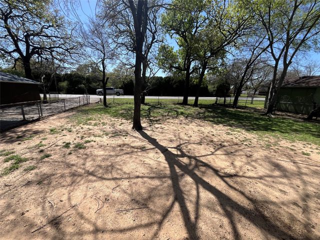 12508 Meadowcrest Lane, Balch Springs, TX 75180