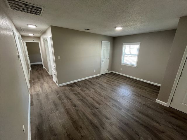 12508 Meadowcrest Lane, Balch Springs, TX 75180